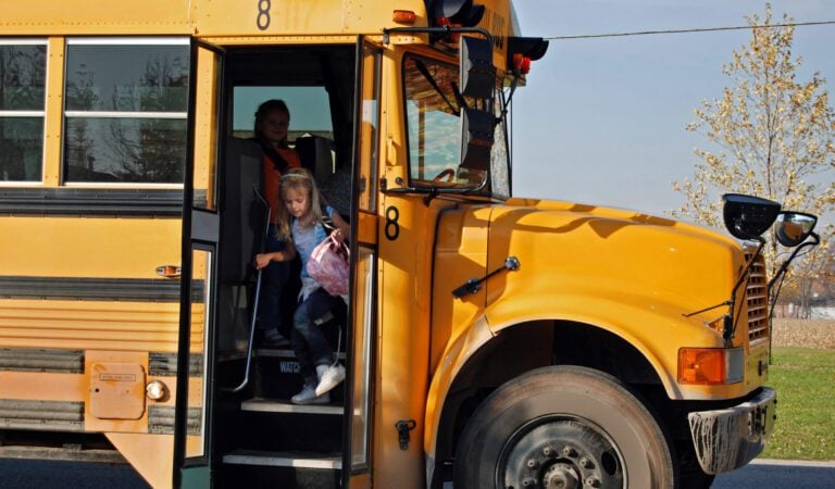 Heroic Bus Driver Ensures Students’ Safety During Fiery Ordeal